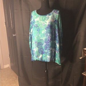 644.  Elegant Blue and Green Women's Top